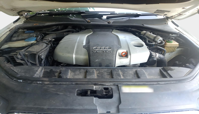 2011 Audi Q7 3.0 TDI QUATTRO, Diesel, Automatic, 1,90,662 km, exterior