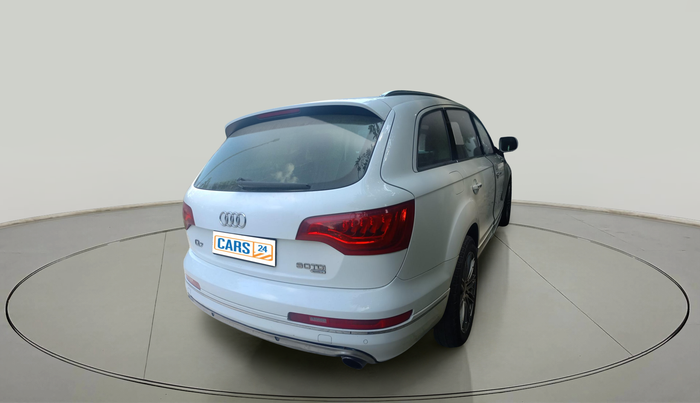 2011 Audi Q7 3.0 TDI QUATTRO, Diesel, Automatic, 1,90,662 km, exterior