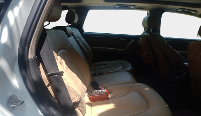 2011 Audi Q7 3.0 TDI QUATTRO, Diesel, Automatic, 1,90,662 km, interior