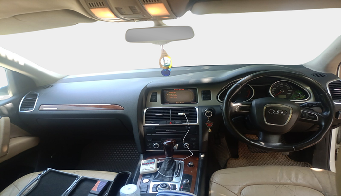 2011 Audi Q7 3.0 TDI QUATTRO, Diesel, Automatic, 1,90,662 km, interior