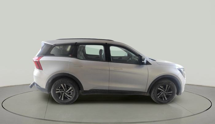 2022 Mahindra XUV700 AX 5 D AT 7 STR, Diesel, Automatic, 47,871 km, exterior