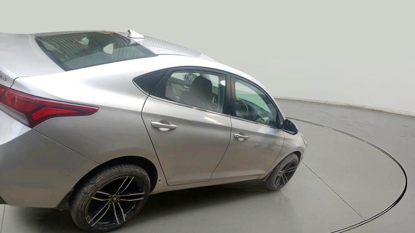 2017 Hyundai Verna 1.6 VTVT SX, Petrol, Manual, 83,108 km, exterior
