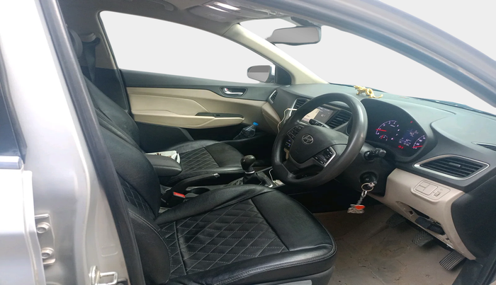 2017 Hyundai Verna 1.6 VTVT SX, Petrol, Manual, 83,108 km, interior