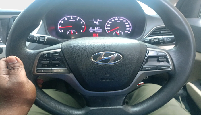 2017 Hyundai Verna 1.6 VTVT SX, Petrol, Manual, 83,108 km, interior