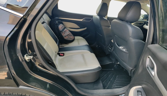 2022 MG ASTOR SMART EX 1.5 MT, Petrol, Manual, 45,603 km, interior