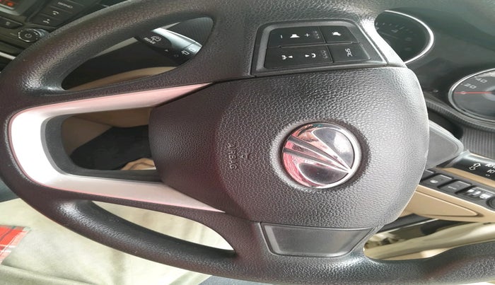 2015 Mahindra TUV300 T8, Diesel, Manual, 76,737 km, interior