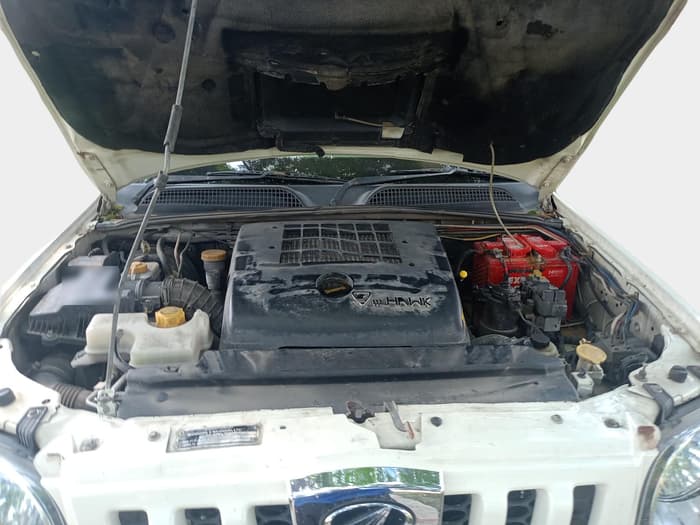 2013 Mahindra Scorpio VLX 2WD AIRBAG, Diesel, Manual, 2,30,434 km, exterior