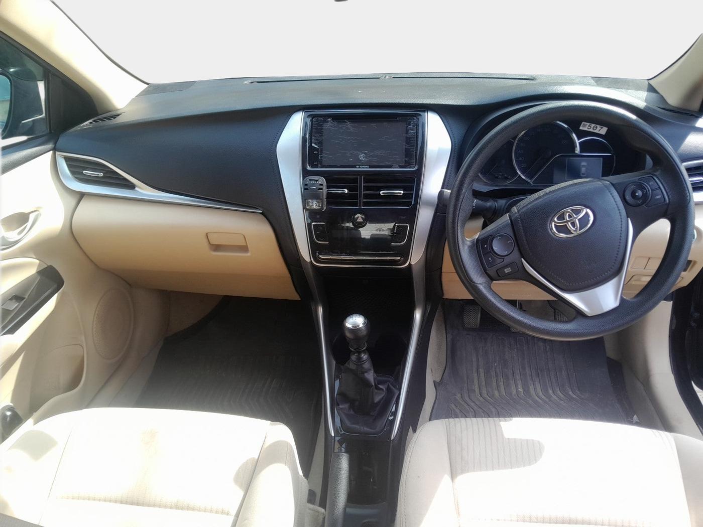 2018 Toyota YARIS G MT, Petrol, Manual, 83,308 km, interior