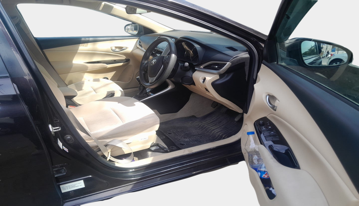 2018 Toyota YARIS G MT, Petrol, Manual, 83,308 km, interior