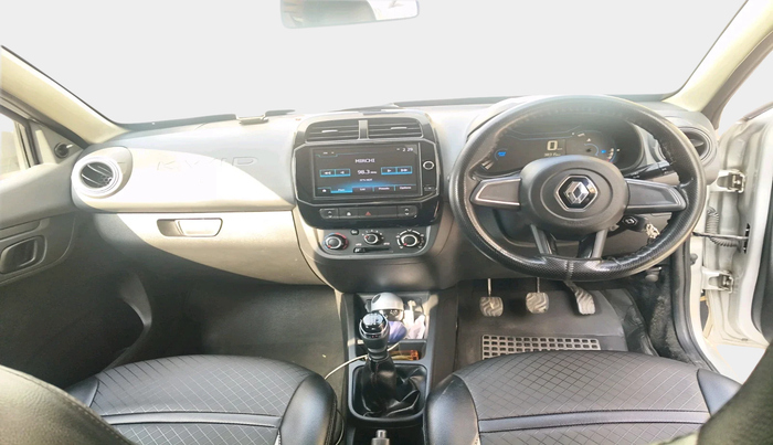 2021 Renault Kwid RXT 1.0 (O), Petrol, Manual, 38,315 km, interior