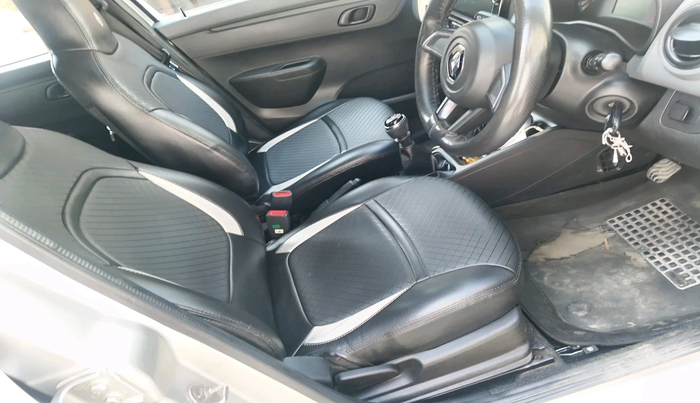 2021 Renault Kwid RXT 1.0 (O), Petrol, Manual, 38,315 km, interior