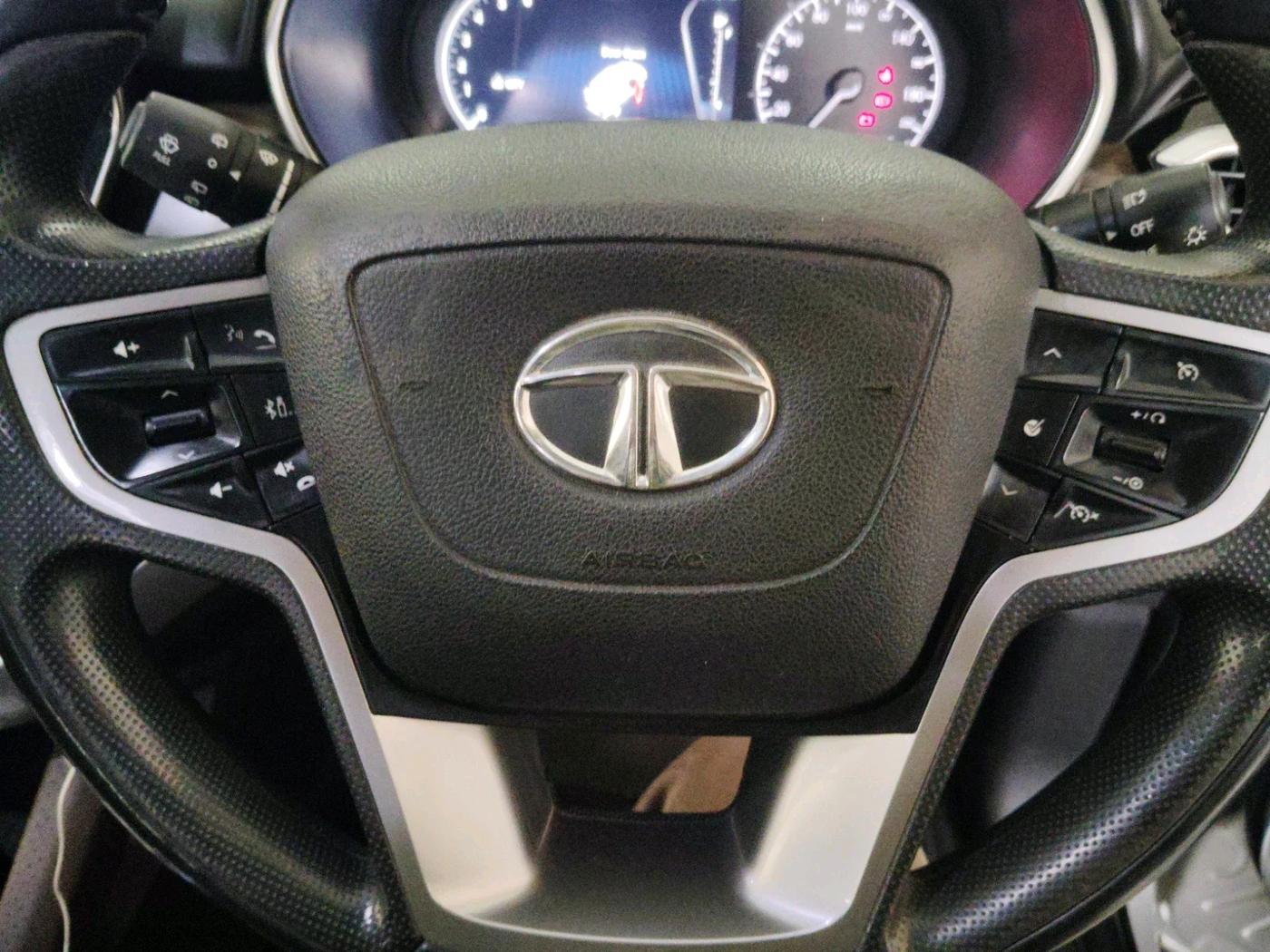 2019 Tata Harrier XZ 2.0L, Diesel, Manual, 89,354 km, interior