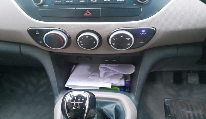 2017 Hyundai Grand i10 SPORTZ U2 1.2 CRDI, Diesel, Manual, 41,633 km, interior