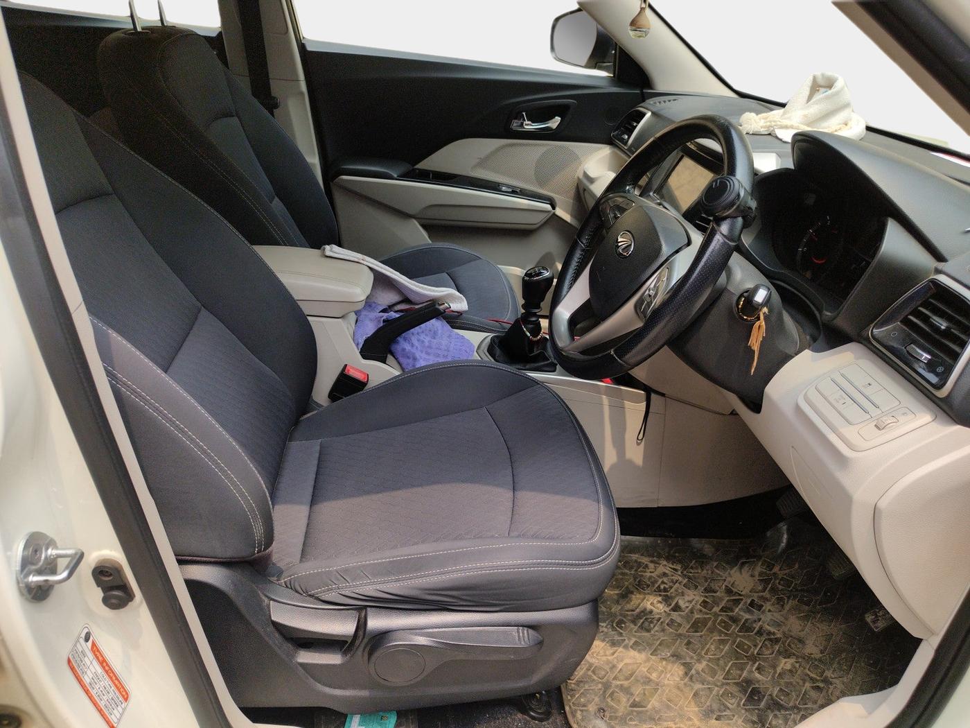 2019 Mahindra XUV300 W8 1.5 DIESEL, Diesel, Manual, 42,809 km, interior