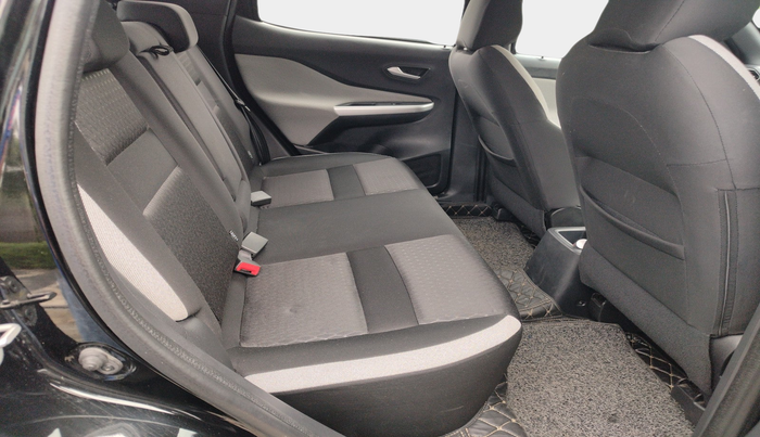 2023 Nissan MAGNITE XV MT, Petrol, Manual, 29,138 km, interior