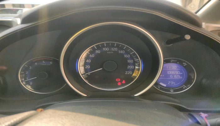 2017 Honda WR-V 1.5L I-DTEC VX MT, Diesel, Manual, 1,08,690 km, interior