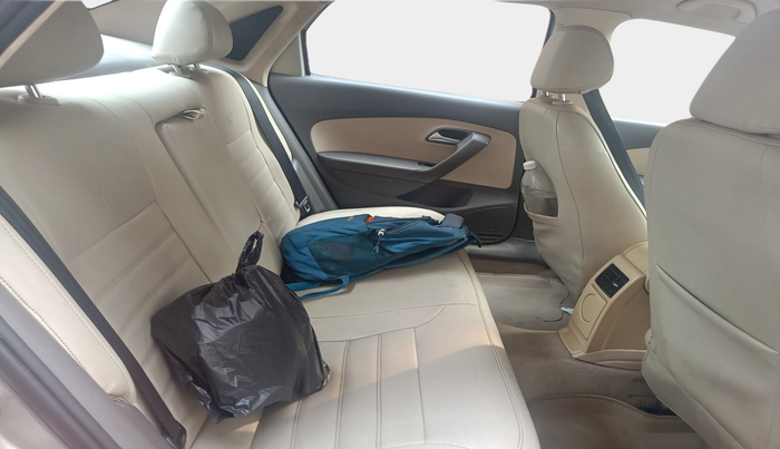 2013 Volkswagen Vento HIGHLINE DIESEL 1.6, Diesel, Manual, 1,03,526 km, interior