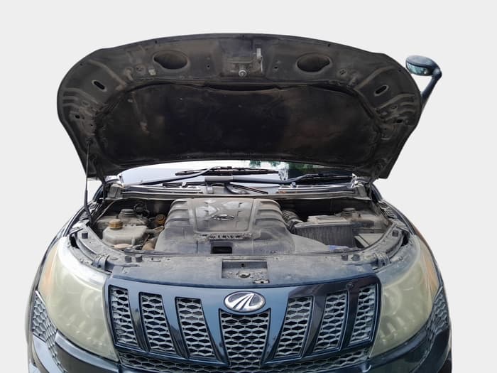 2015 Mahindra XUV500 W8, Diesel, Manual, 1,87,419 km, exterior