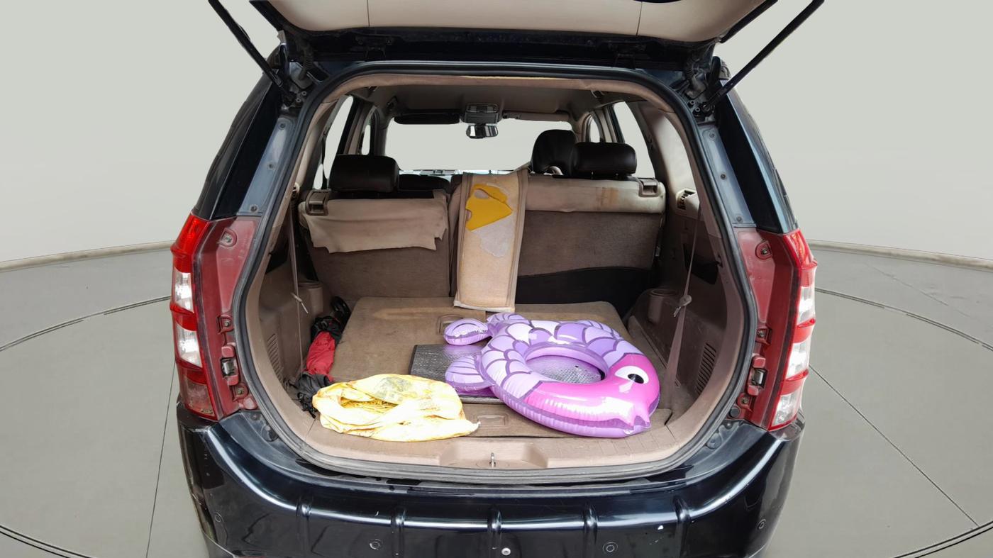 2015 Mahindra XUV500 W8, Diesel, Manual, 1,87,419 km, exterior