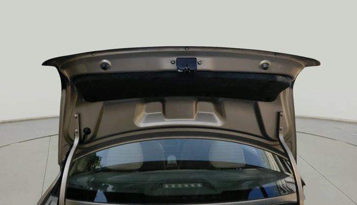 2016 Volkswagen Vento HIGHLINE 1.5 AT, Diesel, Automatic, 1,02,435 km, exterior