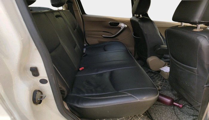 2022 Mahindra BOLERO NEO N 10 (O), Diesel, Manual, 62,338 km, interior