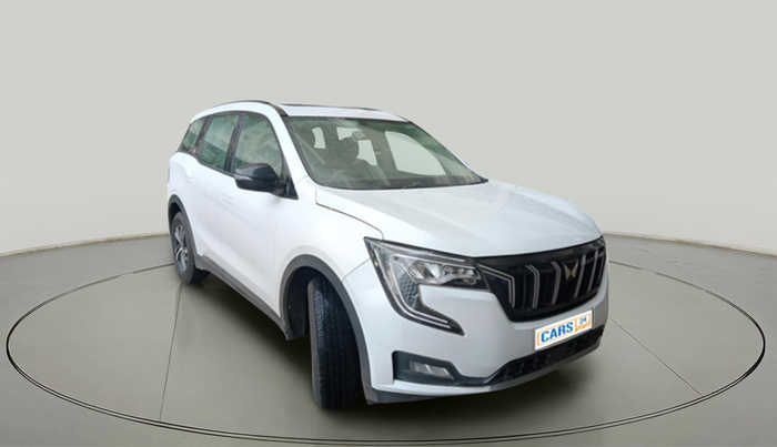 2023 Mahindra XUV700 MX D MT 5 STR, Diesel, Manual, 38,942 km, exterior