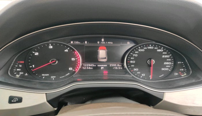 2016 Audi Q7 45 TDI QUATTRO PREMIUM PLUS, Diesel, Automatic, 1,22,943 km, interior