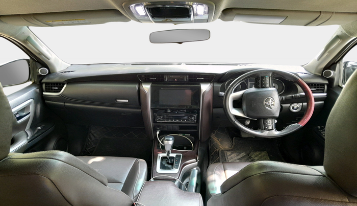 2017 Toyota Fortuner 2.8 4X2 AT, Diesel, Automatic, 1,28,619 km, interior