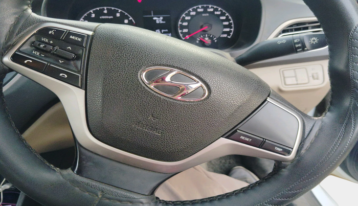 2022 Hyundai Verna S PLUS 1.5 VTVT, Petrol, Manual, 33,673 km, interior