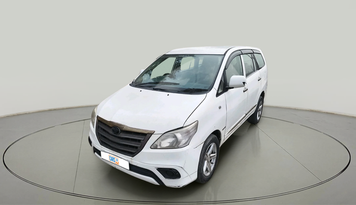 2015 Toyota Innova 2.5 GX 8 STR, Diesel, Manual, 1,08,979 km, exterior