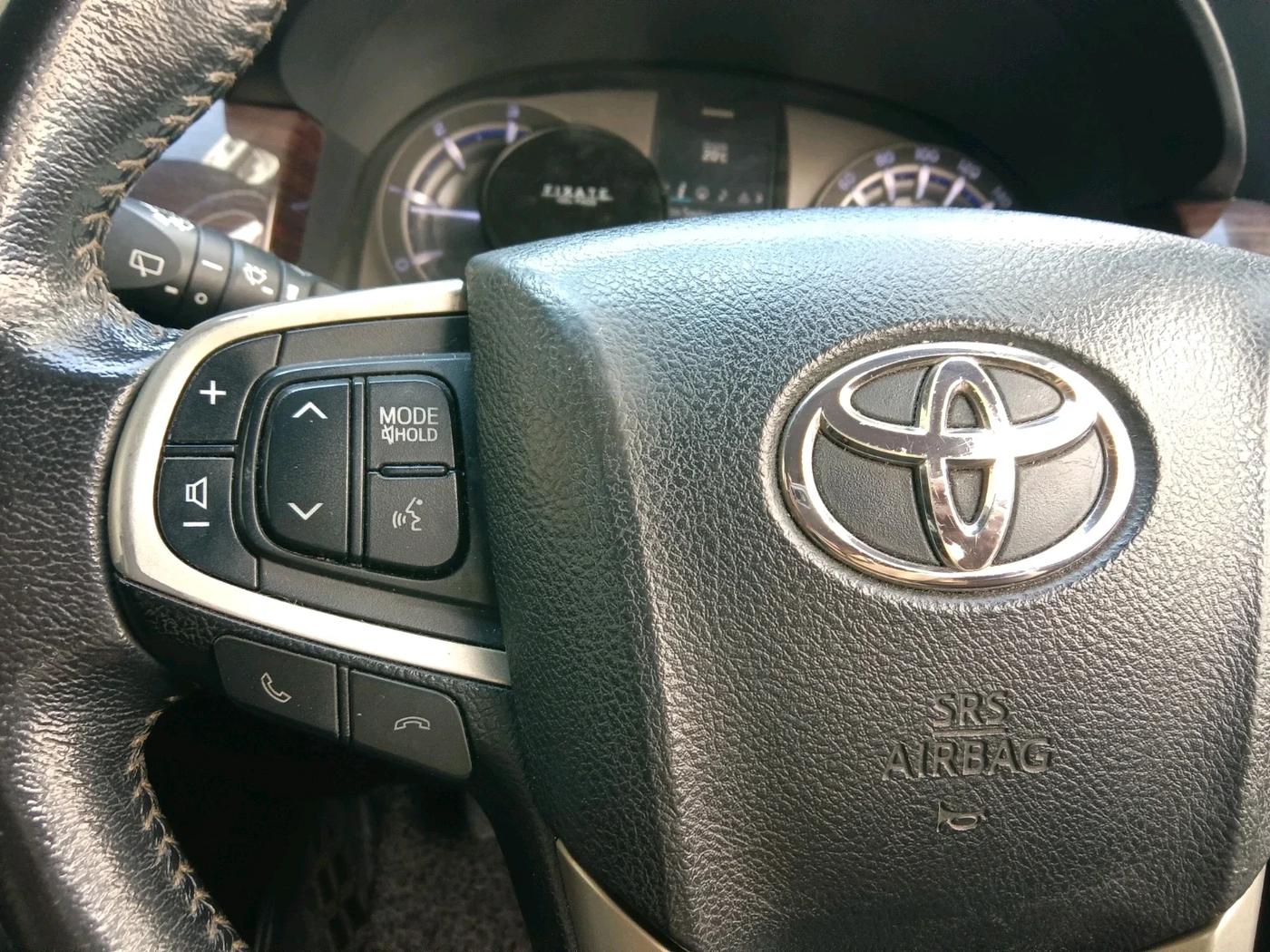 2018 Toyota Innova Crysta 2.4 VX 7 STR, Diesel, Manual, 95,601 km, interior