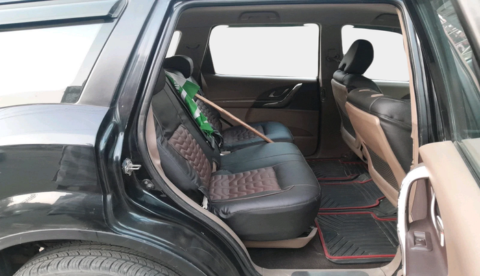 2012 Mahindra XUV500 W6, Diesel, Manual, 95,647 km, interior