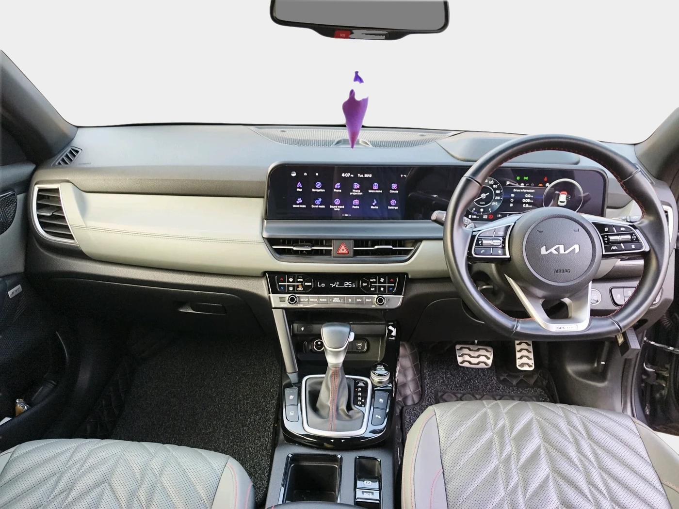 2023 KIA SELTOS X Line (S) 1.5 Turbo Petrol DCT, Petrol, Automatic, 12,500 km, interior