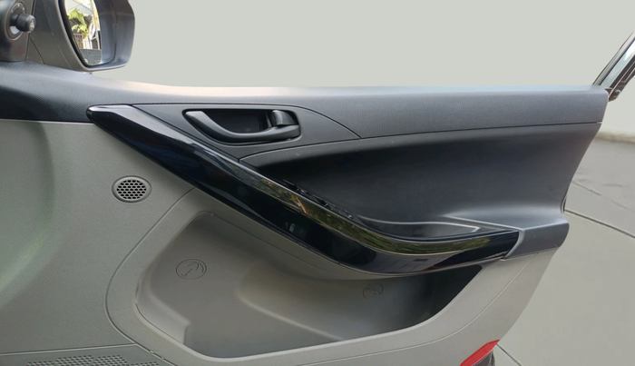 2019 Tata NEXON XM PETROL, Petrol, Manual, 38,780 km, interior