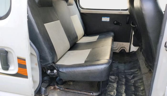 2022 Maruti Eeco 5 STR AC (O), Petrol, Manual, 33,462 km, interior