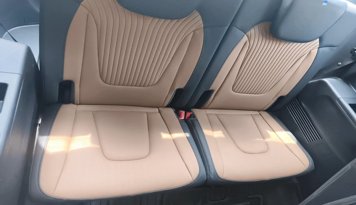 2024 Hyundai ALCAZAR Signature 6 STR 1.5 Turbo GDi Petrol DCT, Petrol, Automatic, 8,726 km, interior