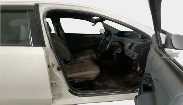 2013 Toyota Etios Liva G, Petrol, Manual, 1,65,985 km, interior