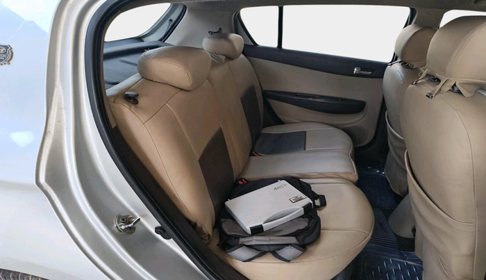 2010 Hyundai i20 ASTA 1.2, Petrol, Manual, 1,00,000 km, interior