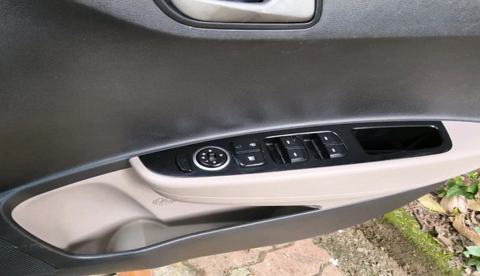 2014 Hyundai Xcent S 1.2, Petrol, Manual, 1,07,328 km, interior