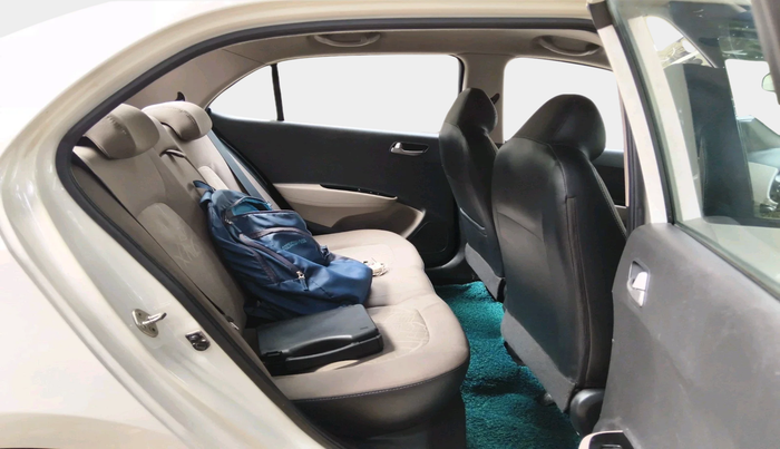 2014 Hyundai Xcent S 1.2, Petrol, Manual, 1,07,328 km, interior