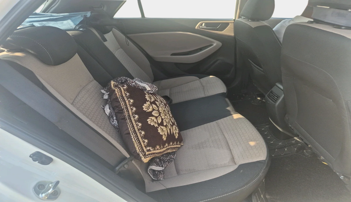 2016 Hyundai Elite i20 ASTA 1.2 (O), Petrol, Manual, 41,973 km, interior