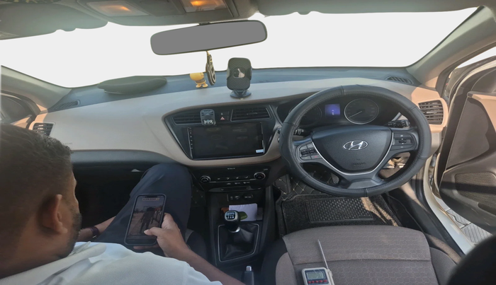 2016 Hyundai Elite i20 ASTA 1.2 (O), Petrol, Manual, 41,973 km, interior