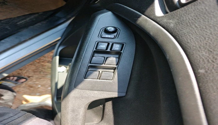 2022 Maruti BREZZA VXI SMART HYBRID, Petrol, Manual, 39,785 km, interior