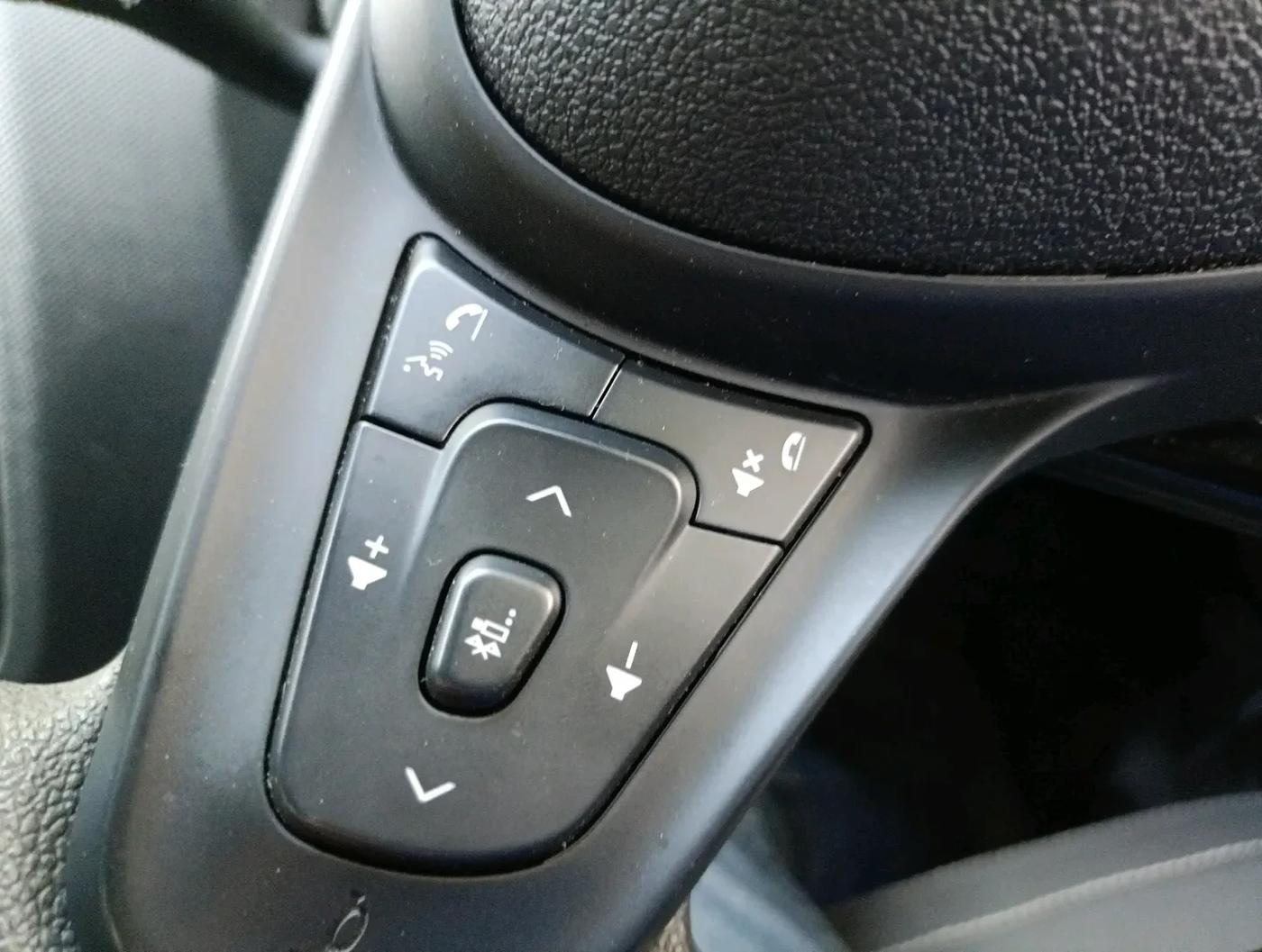 2023 Tata Tiago XT PETROL, Petrol, Manual, 13,750 km, interior