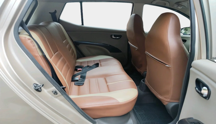 2011 Hyundai i10 MAGNA 1.2, Petrol, Manual, 32,448 km, interior