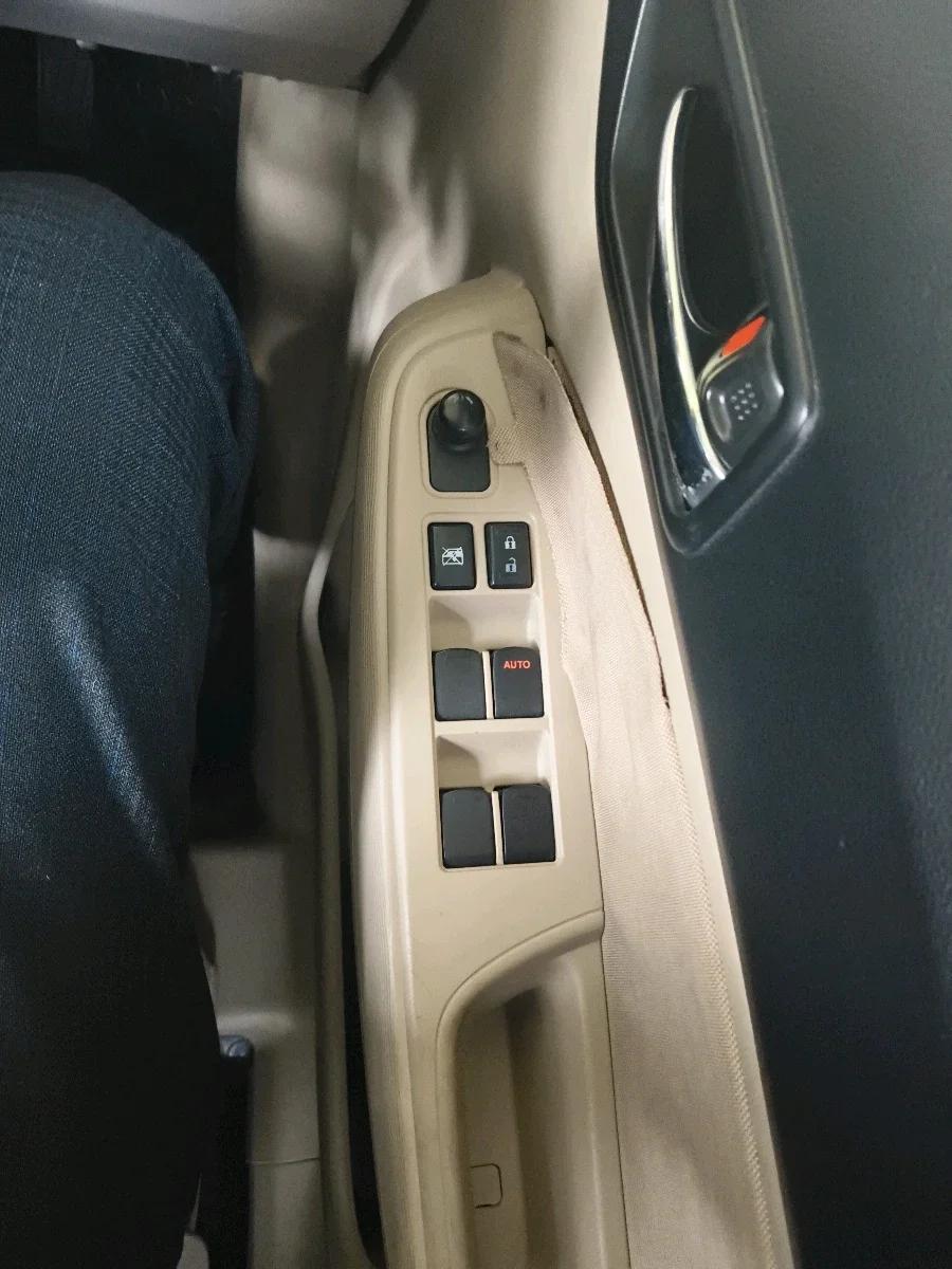2017 Maruti Dzire VXI AMT, Petrol, Automatic, 35,238 km, interior