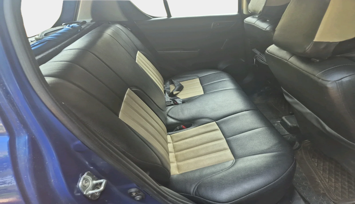 2011 Maruti Swift LXI, Petrol, Manual, 79,712 km, interior