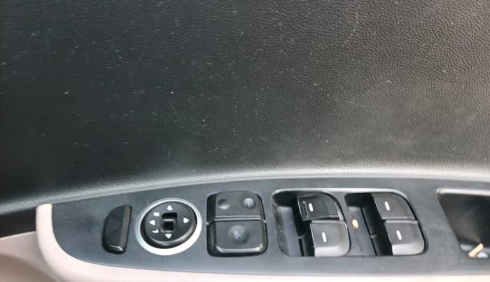 2016 Hyundai Xcent S AT 1.2, Petrol, Automatic, 1,16,141 km, interior