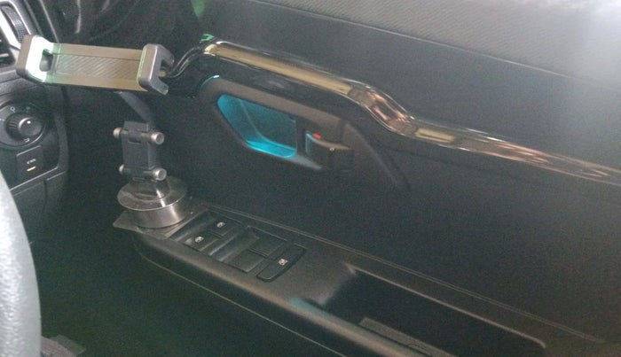 2017 Mahindra KUV 100 NXT K8 P 6 STR, Petrol, Manual, 44,631 km, interior