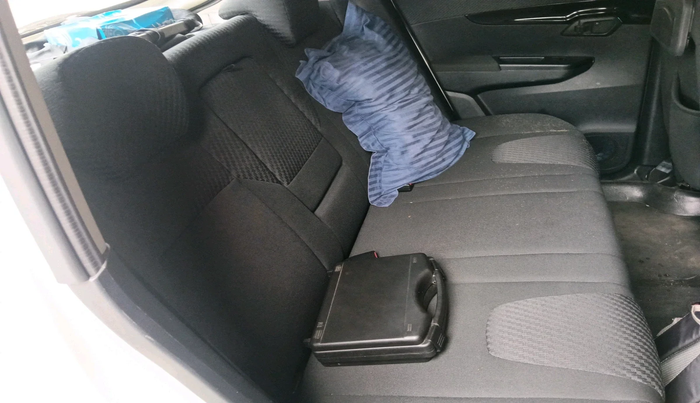 2017 Mahindra KUV 100 NXT K8 P 6 STR, Petrol, Manual, 44,631 km, interior